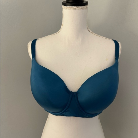 City Chic bra Sexy Tourqoise colored light pad, underwire. 42C - Picture 1 of 8